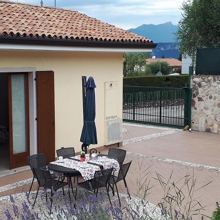 Appartamento Con Giardino A Cisano Di Bardolino Kültér fotó